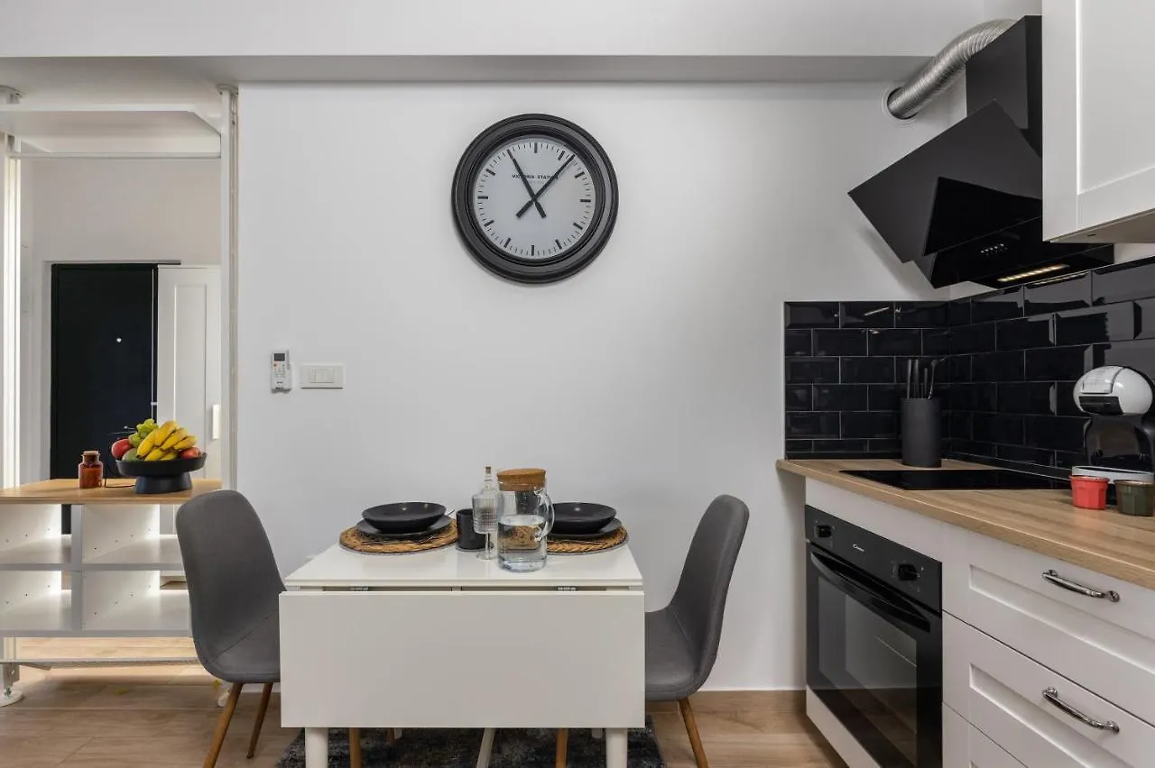 Agostini - Self Check-In Studios - Gated Parking On Site Rijeka Apartment