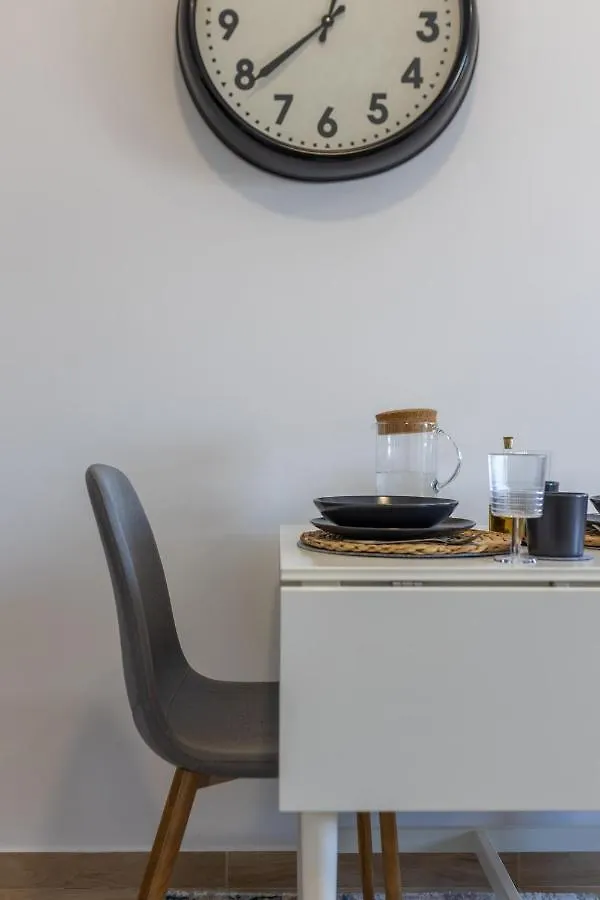 Agostini - Self Check-In Studios - Free Gated Parking On Site Rijeka