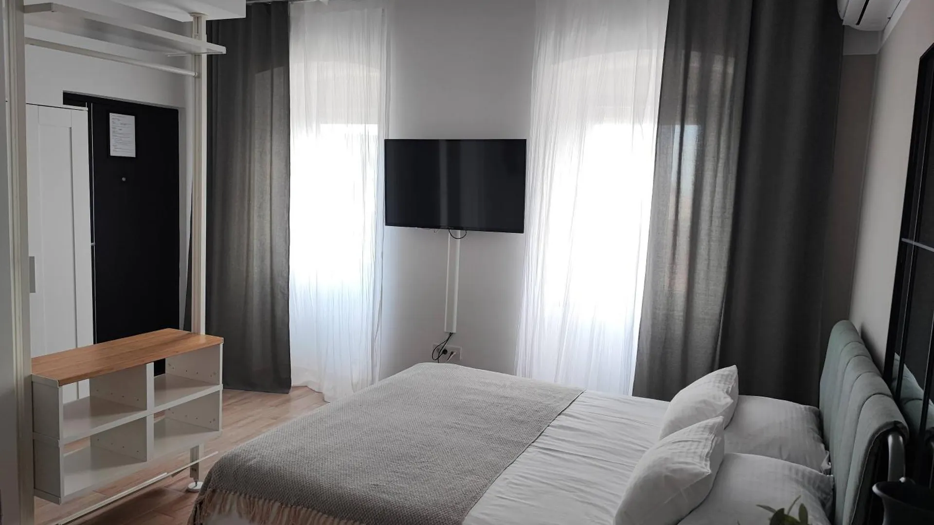 Apartment Agostini - Self Check-In Studios - Free Gated Parking On Site Rijeka