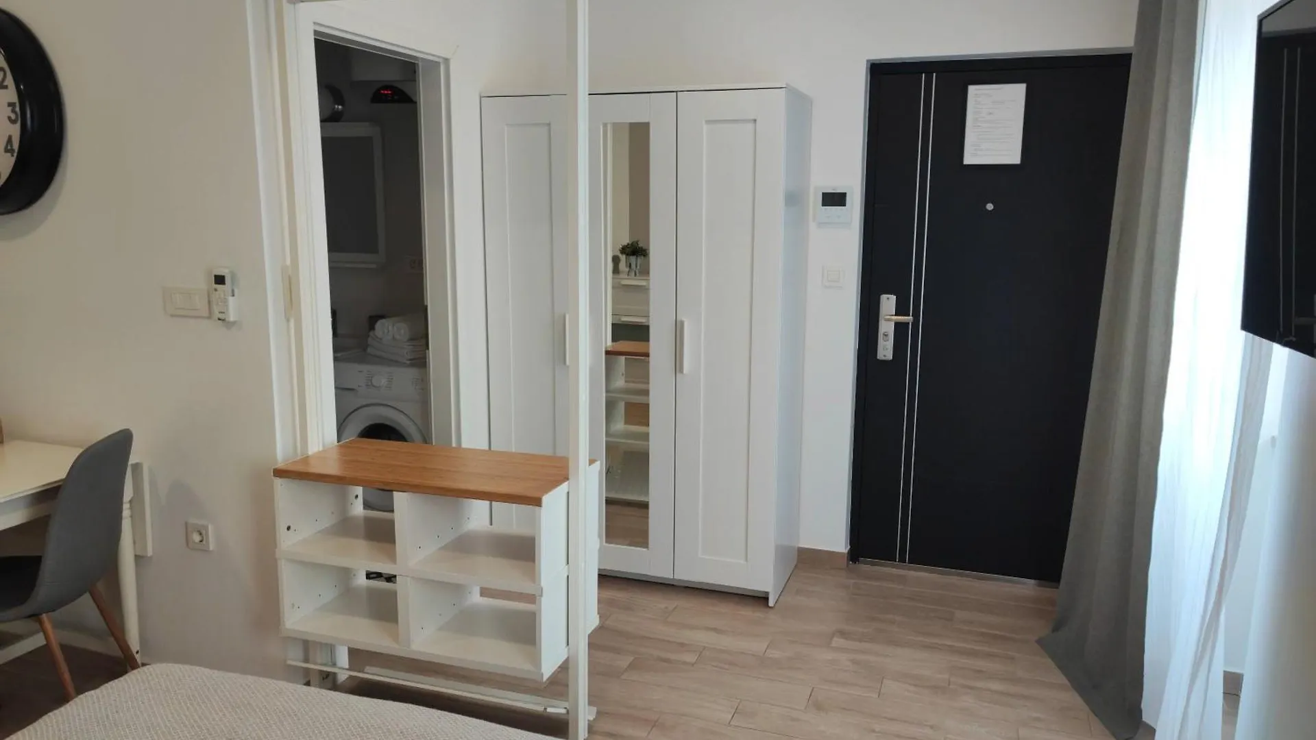 Agostini - Self Check-In Studios - Free Gated Parking On Site Rijeka Croatia